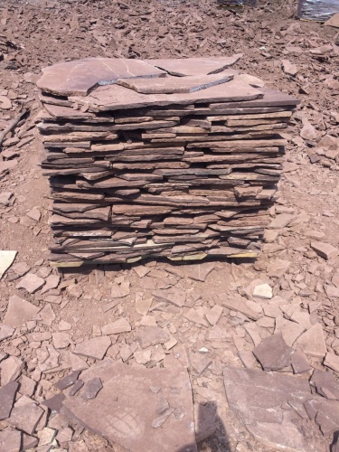 Плитняк лемезит бордовый для цоколя 1,5-2 см купить в Сибае