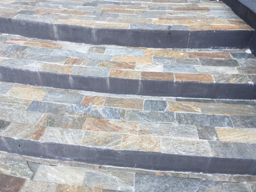 Плитка из Златолита Уральского для лестницы купить в Сибае