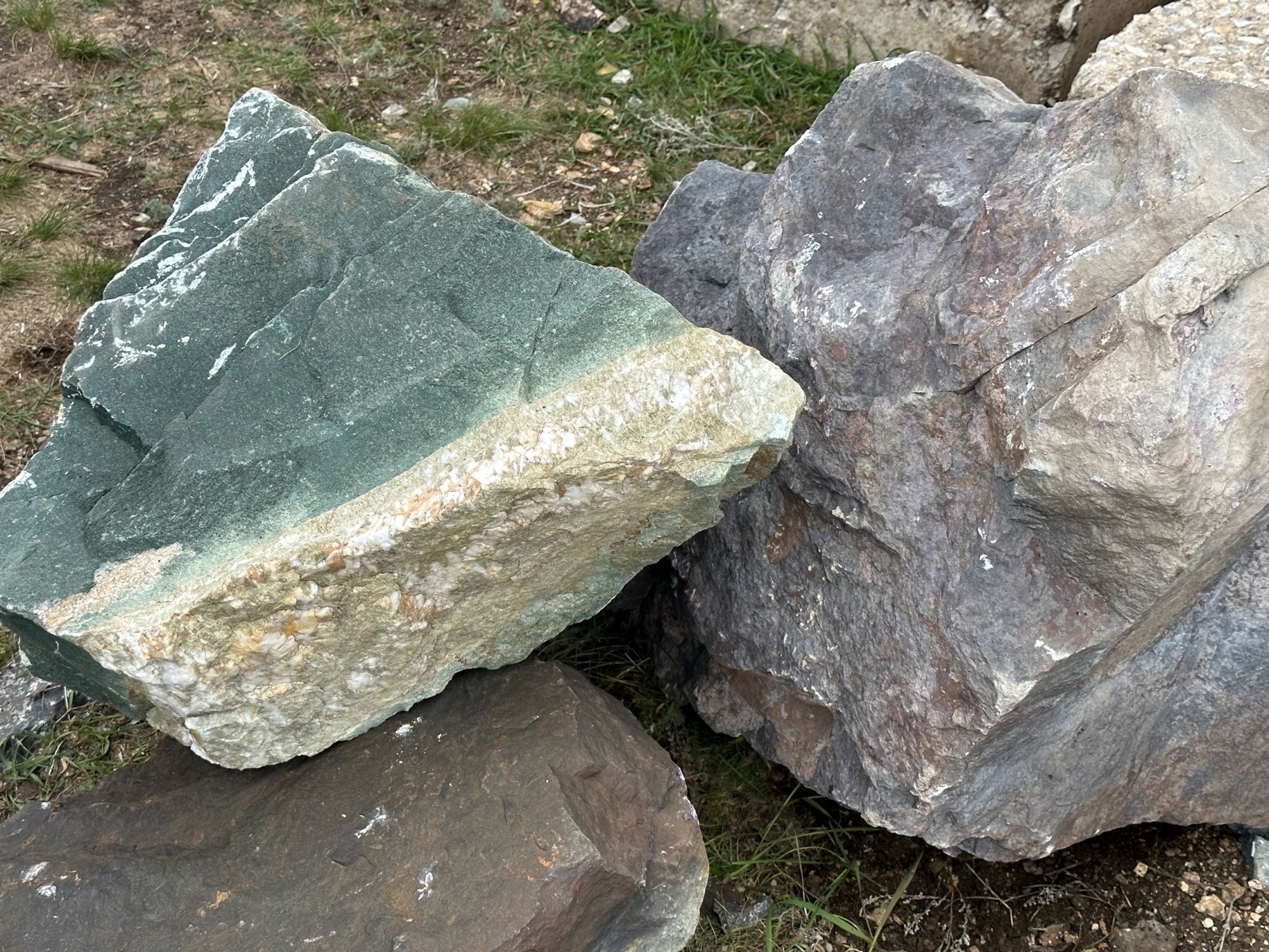 Камни для ландшафтного дизайна зелёные 10-60 килограмм купить в Сибае