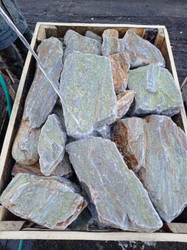 Златолит жёлтый, жёлто-зелёный глыбки и валуны для ланшафтного дизайна купить в Сибае