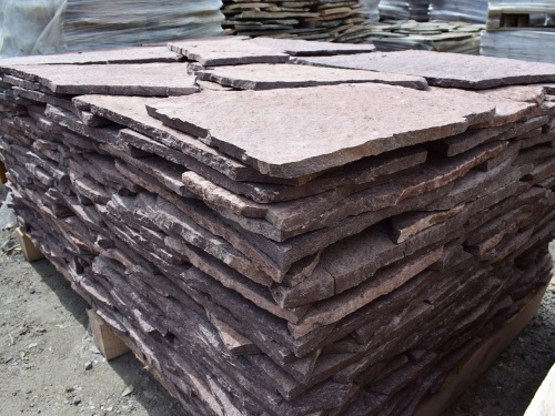 Плитняк лемезит бордовый для облицовки цоколя 20-25 мм  купить в Сибае