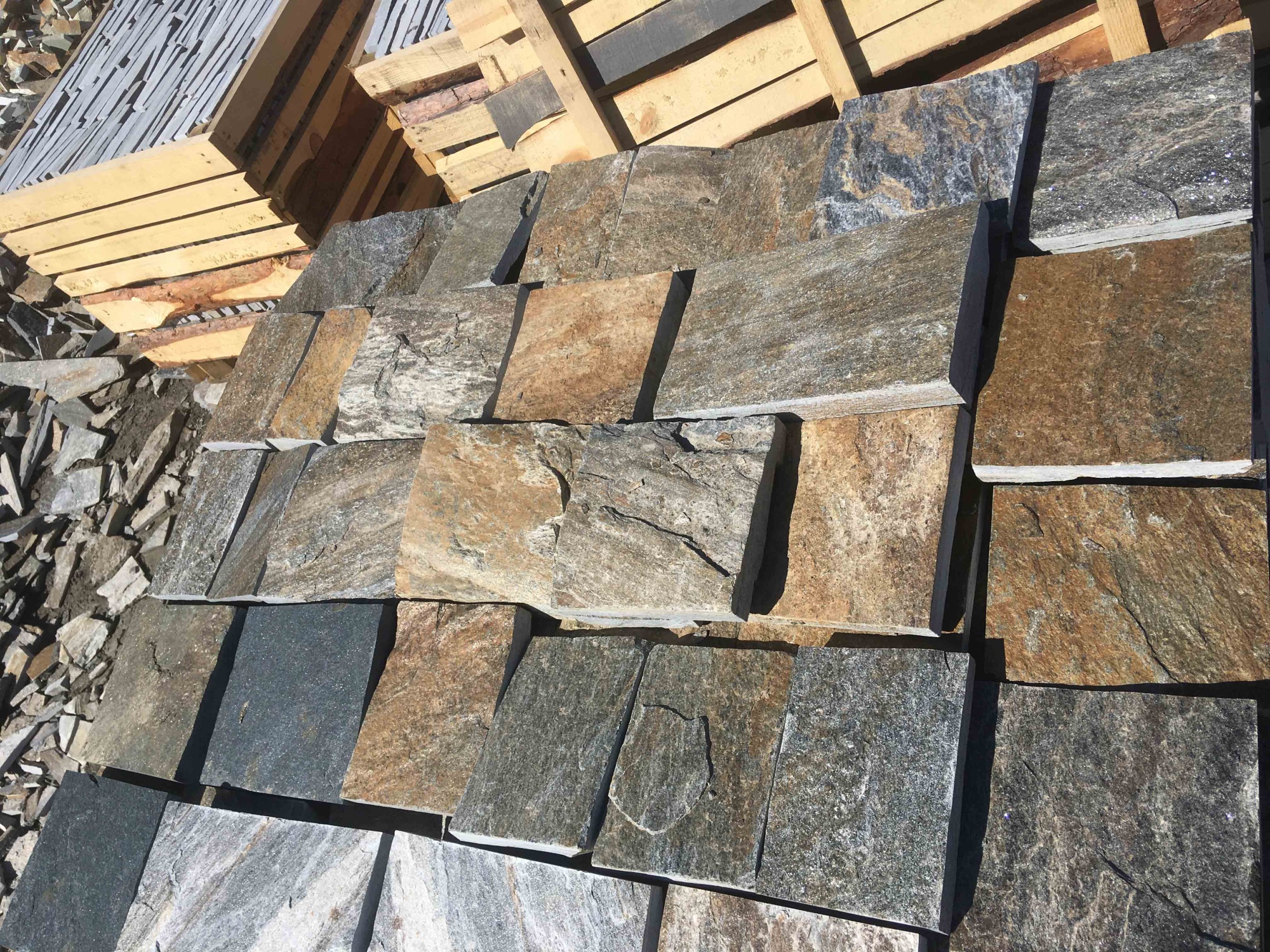 Плитка пилёная златолит Уральский для фасада купить в Сибае