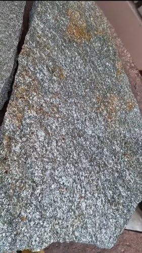 Плитняк златолит серебристый для цоколя, отмостки купить в Сибае