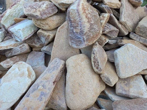 Златолит жёлтый, жёлто-зелёный глыбки и валуны для ланшафтного дизайна купить в Сибае