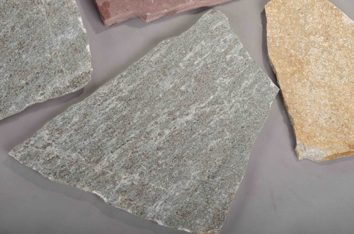 Плитняк златолит Уральский для цоколя, отмостки купить в Сибае