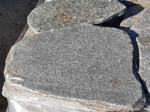 Златолит серебристый галтованный для лестниц купить в Сибае